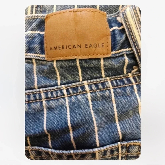 American  Eagle Pinstripe Mom Jeans Size 4 - Picture 7 of 10